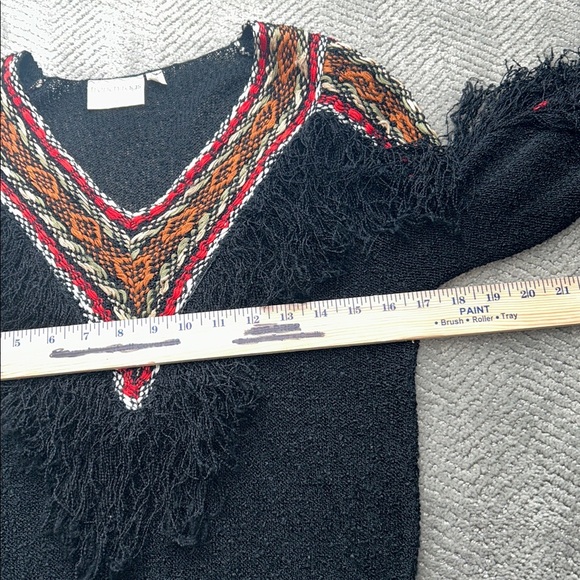 FRENCH RAGS NUBBY RAYON SWEATER SIZE SMALL FRINGE EMBROIDERED VINTAGE - Picture 8 of 11